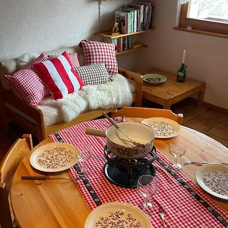 Gemuetliche Mit Traumaussicht! Lejlighed Albinen